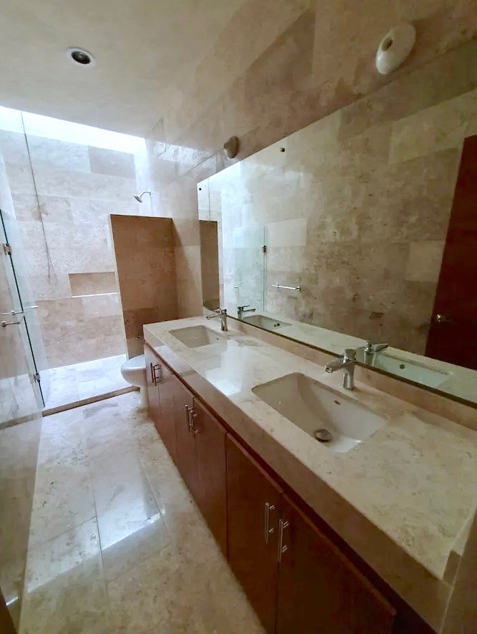 interior 15